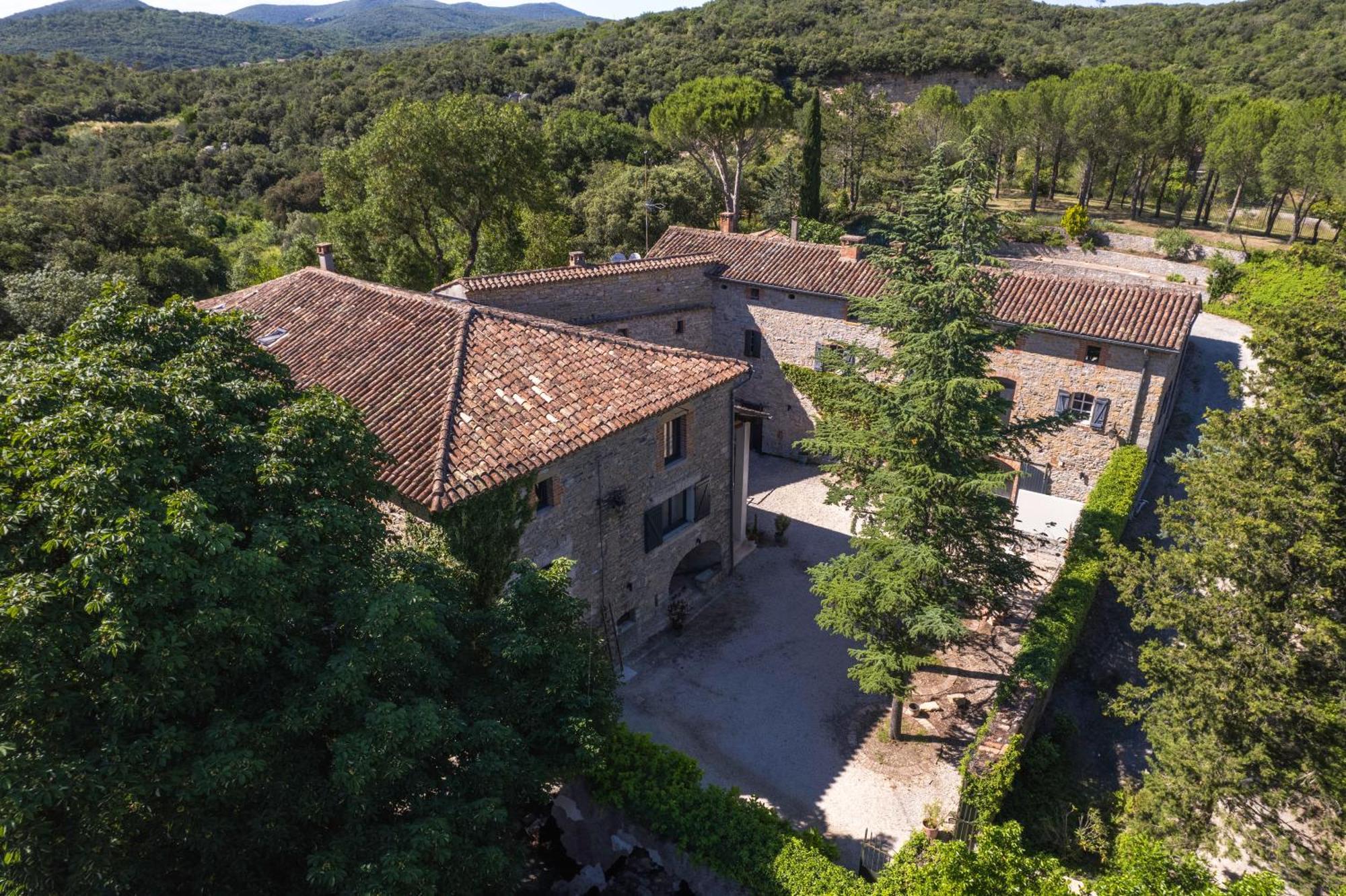 ホテル Les Terres Aoyama Saint Julien Les Rosiers エクステリア 写真